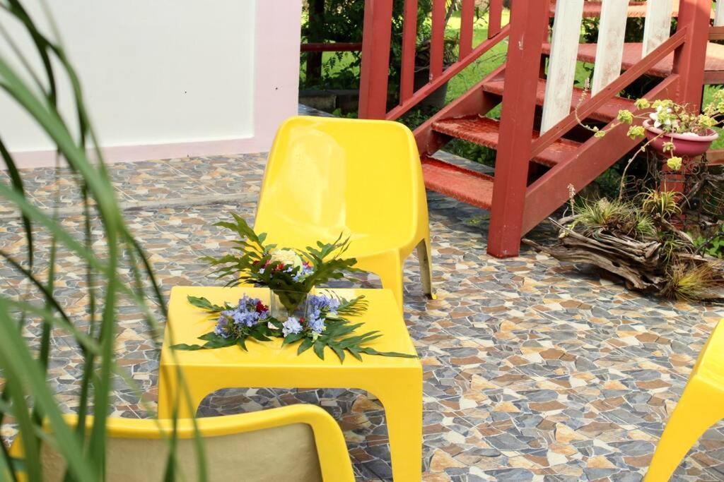 Tekauhivai Lodge Утуроа Екстериор снимка